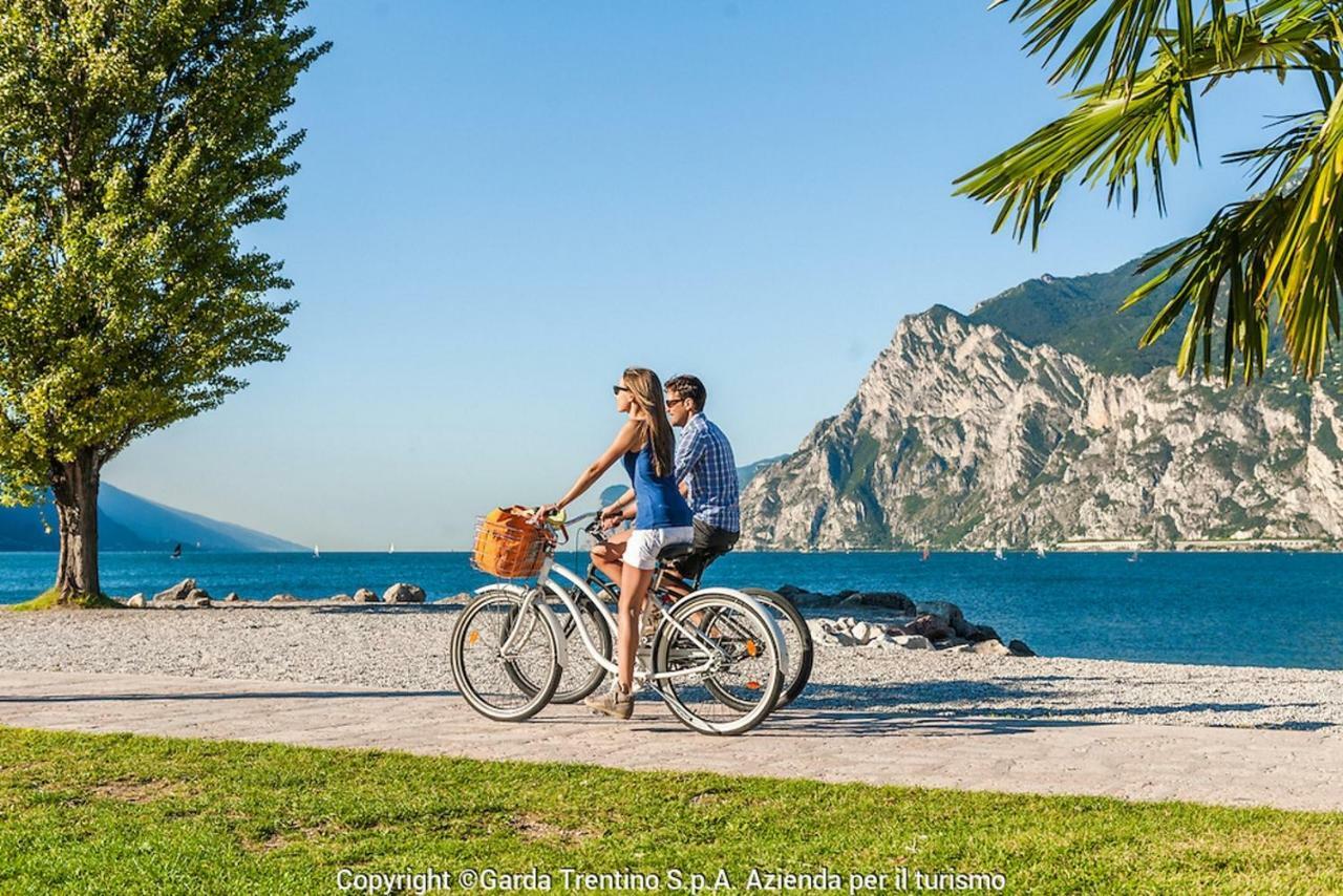 Club Nautico - Phoenix Studio Lake View Riva del Garda Eksteriør billede